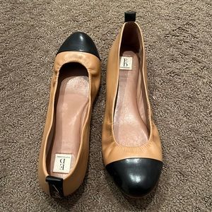 Never worn ED flat